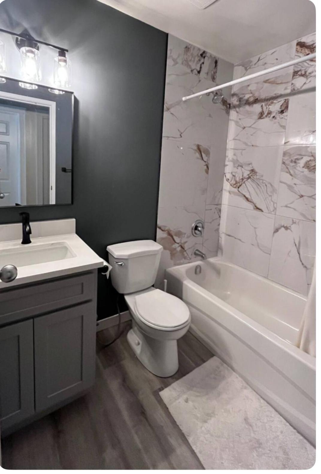 YYC Gorgeous House&30 Second Bus Station Close C-Train& Free Parking מראה חיצוני תמונה