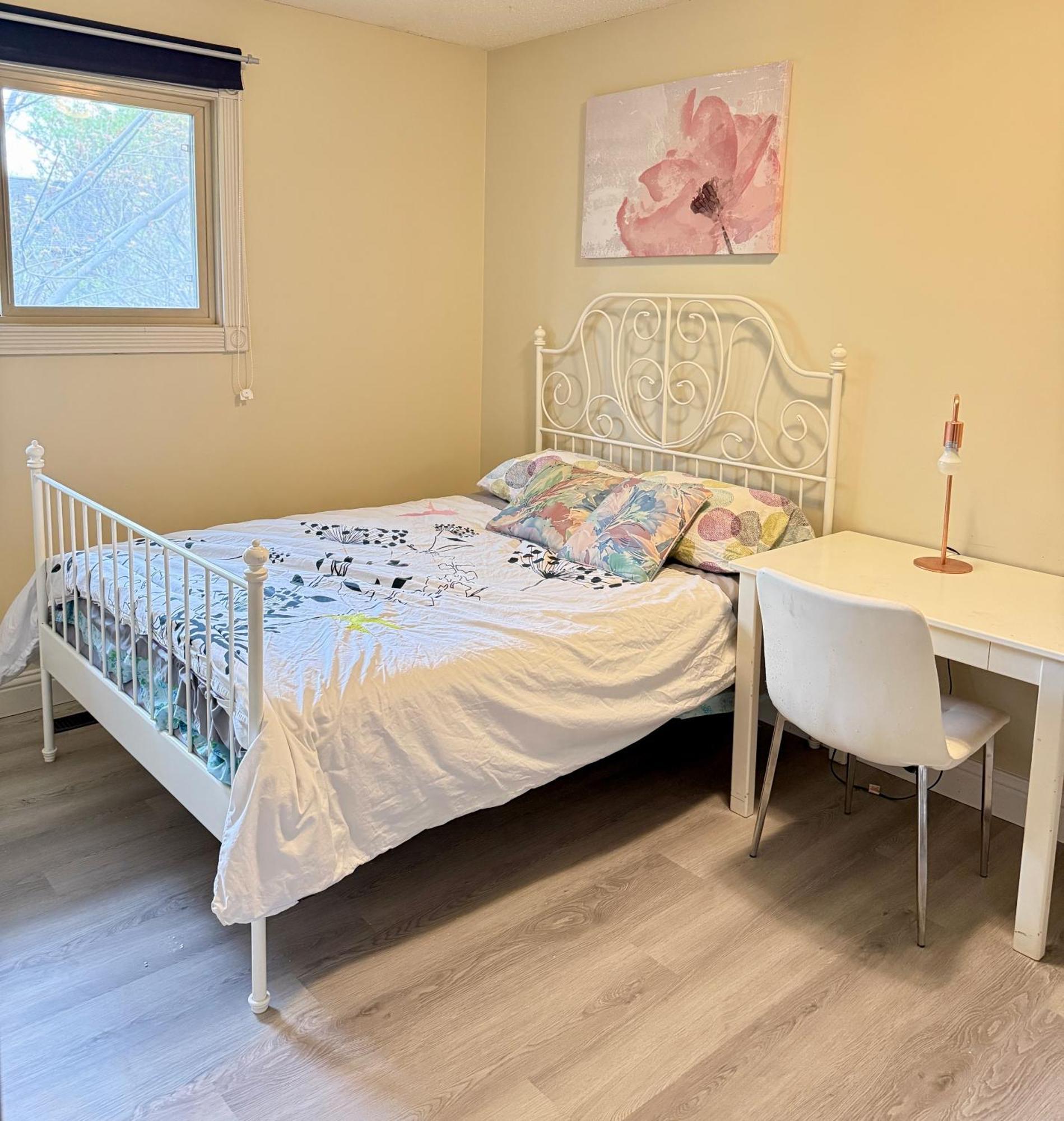 YYC Gorgeous House&30 Second Bus Station Close C-Train& Free Parking מראה חיצוני תמונה